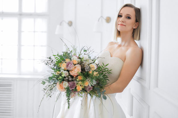 beautiful-bride-wedding-dress_144627-41146 Suknia ślubna