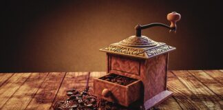 Z jaką siłą dokręcić korby?