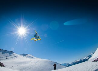 Jak wstawać z deski snowboardowej?