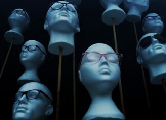 Czym pomalować styropian w akwarium?