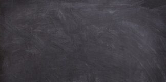 Z czego zrobić czarne tło do akwarium?